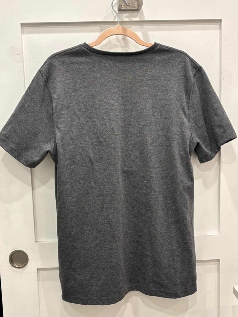Lalabu Dad’s Gray V-Neck Short Sleeve Baby Bonding Shirt - Picture 4 of 4